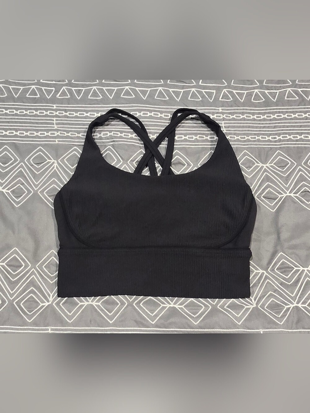 Lululemon Energy Bra Long Line Rib Size 4